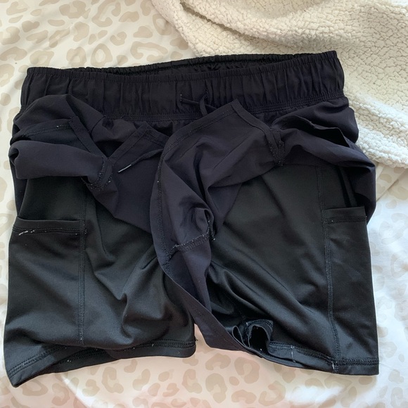 BLACK ATHLETIC SHORTS - Picture 4 of 6